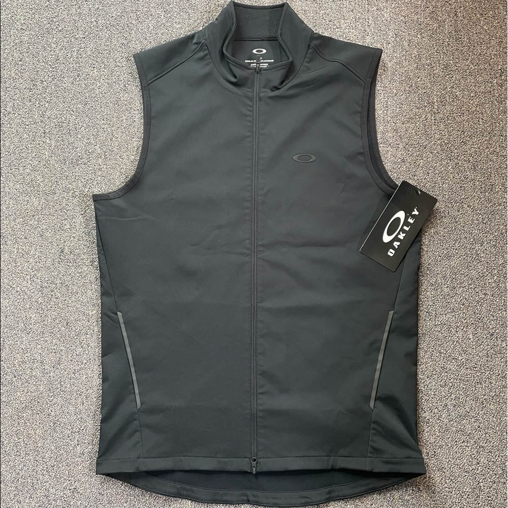 Oakley Vest